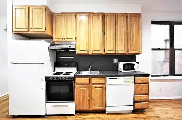 Rented by Metropolitan Property Group | media 22