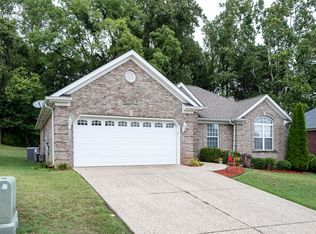 10105 Trotter Trce, Louisville, KY 40228