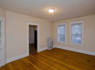 242 Fort Pleasant Ave, Springfield, MA 01108