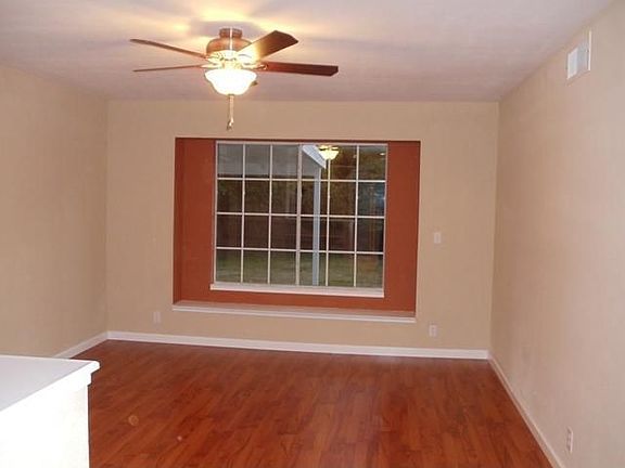 5th image of 10122 La Alegria Dr