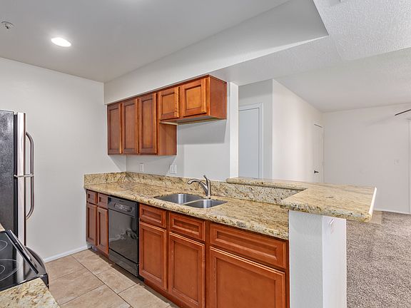 5th image of 10610 S 48th St Unit 1037