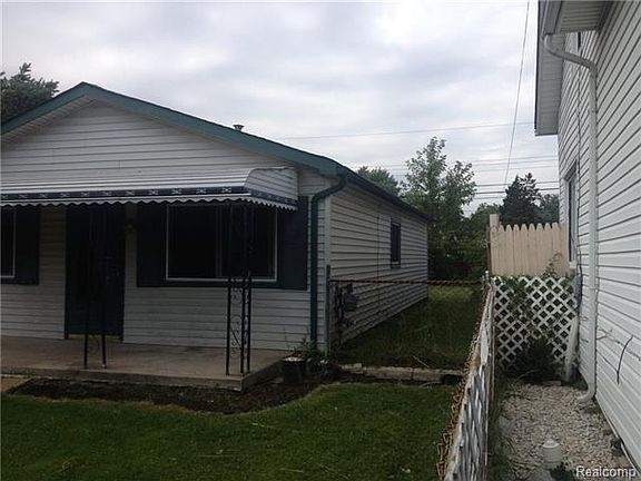 3rd image of 8501 Continental Ave