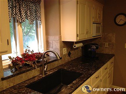 Kitchen updates include new quartz counter tops