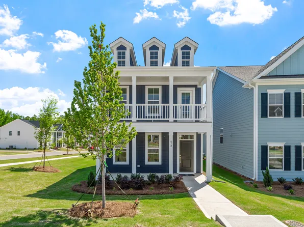 672 Georgias Landing Pkwy, Raleigh, NC 27603
