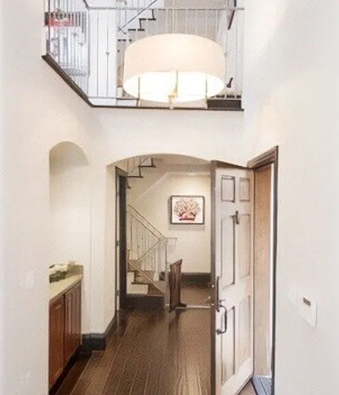 1311 Centinela Ave #2 — Photo 1