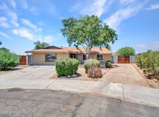 9764 N 67th Dr, Peoria, AZ 85345