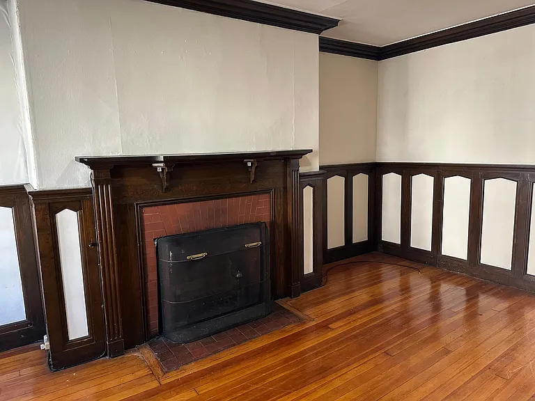 102 Mount Auburn St — Photo 2