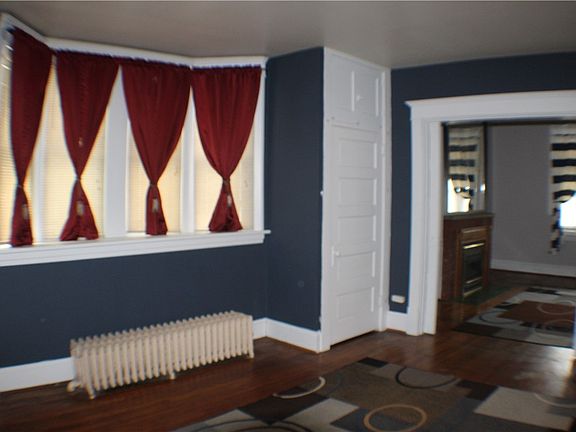 4th image of 213 Lookout Ave