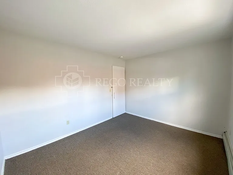 55 Morris St — Photo 4