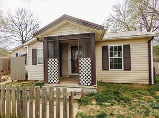 69 W Crawford St, Old Fort, NC 28762