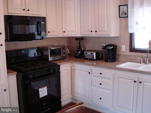 5th image of 402 Snowbird Ct