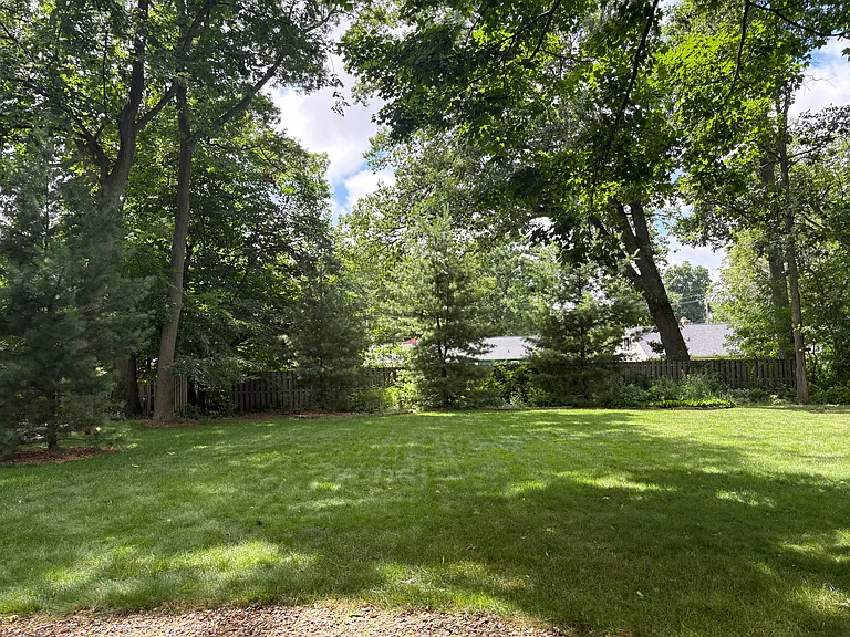 4660 W Point Dr — Photo 23