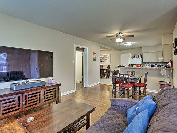 4th image of 104 Pamela Dr