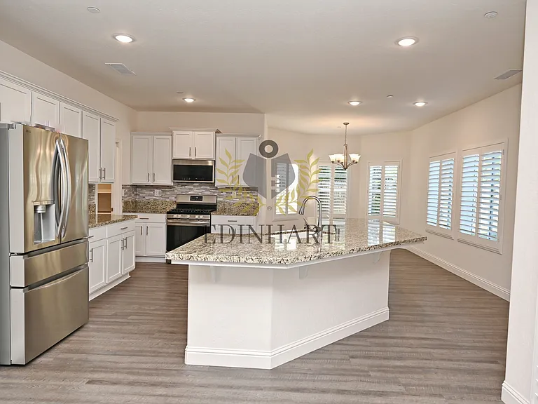 4410 W Langden Dr — Photo 4