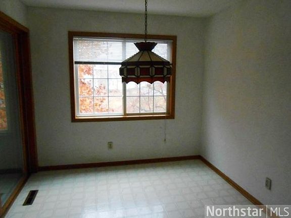 3rd image of 3729 Gershwin Ln N