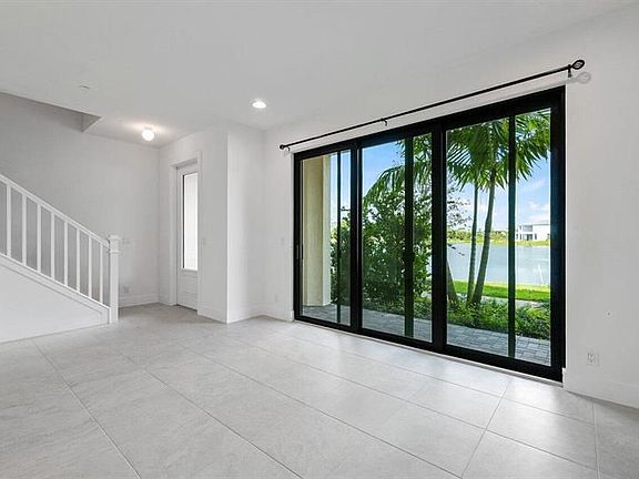 3rd image of 12643 Machiavelli Way