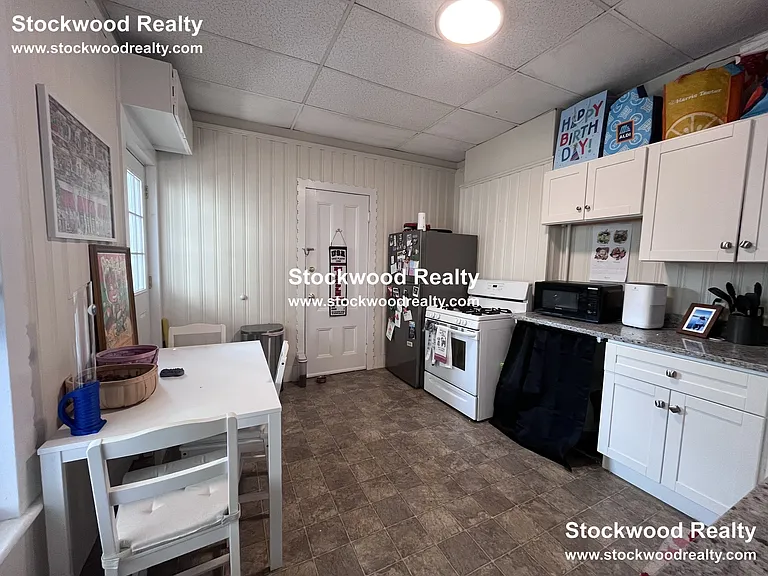 11 Gates St #1 — Photo 10