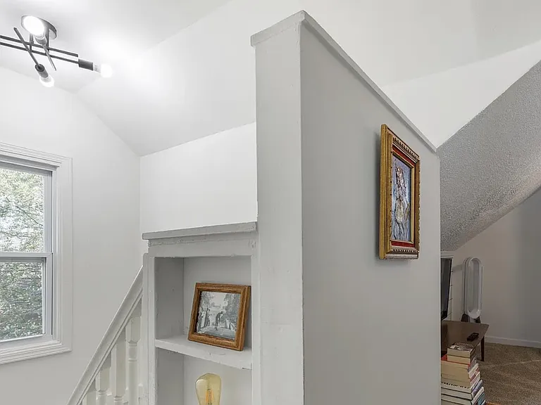 814 S 50th Ave — Photo 16