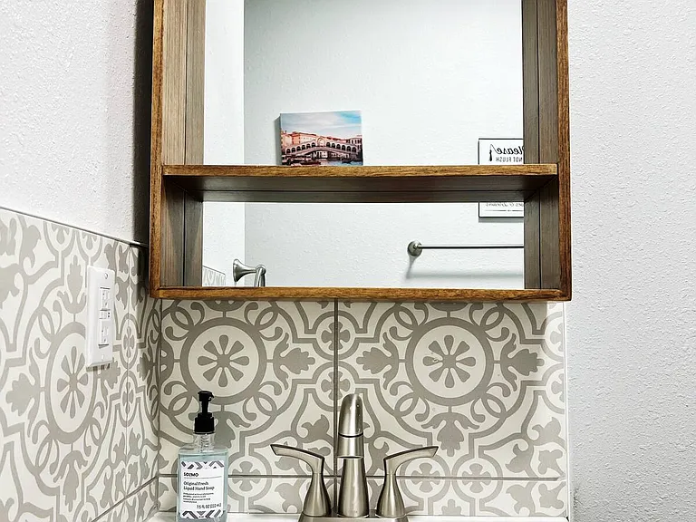 Full Bathroom
