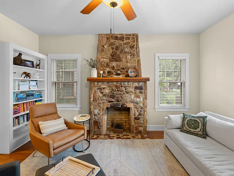1004 Bouldin Ave — Photo 10