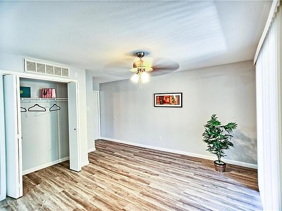 4th image of 1840 Burton Dr APT 212