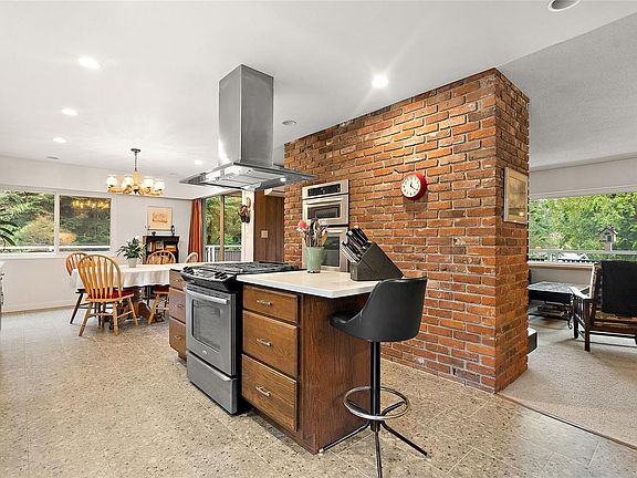 5th image of 5817 Curry Rd