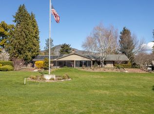 2964 Fairview Dr, Medford, OR