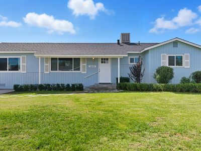 1625 W Sunnyview Avenue, Visalia, CA, 93291
