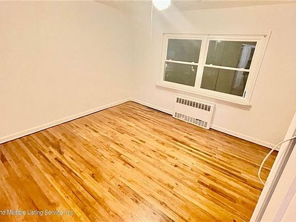 5th image of 226 Bay 48th St
