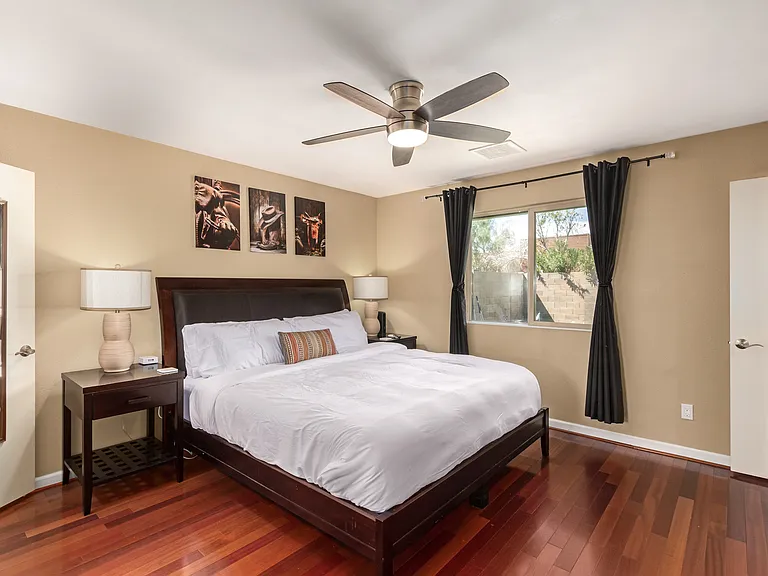 3142 E Altadena Ave — Photo 11