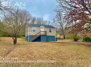 102 Valley View Cir, Clarksville, TN 37040