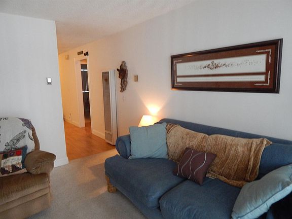 2nd image of 516 Emerald Bay Rd #333