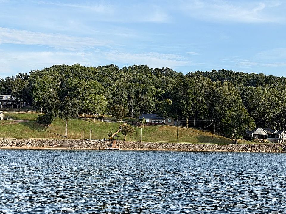 1st image of 442 Peters Landing Rd