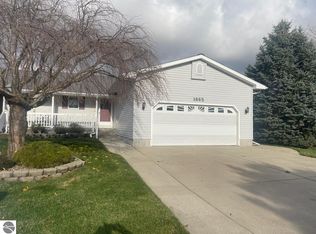 1665 E Gaylord St, Mount Pleasant, MI 48858