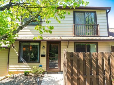 15150 Pine Valley Trl, Cleveland, OH, 44130
