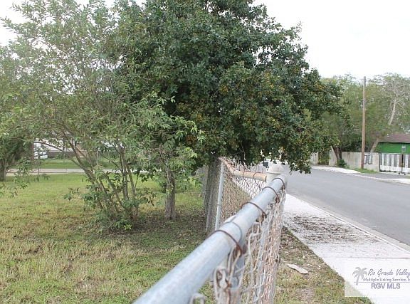 5th image of 2601 Ofelia Ave