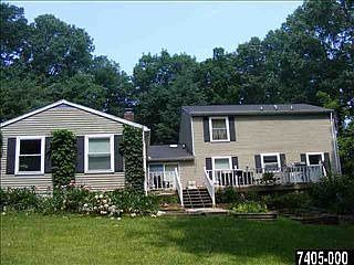1st image of 28 Still Pond Dr