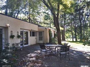 326 Yacht Club Rd, Oyster Bay, NY 11771