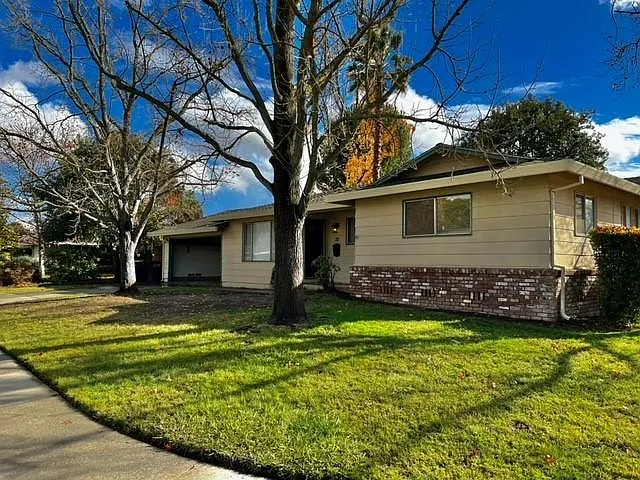 28 Cavalcade Cir photo 1