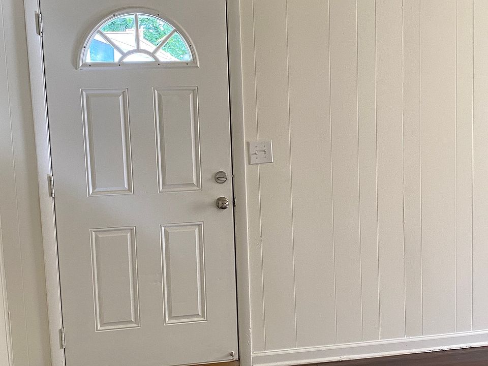 Front door into spacious family room