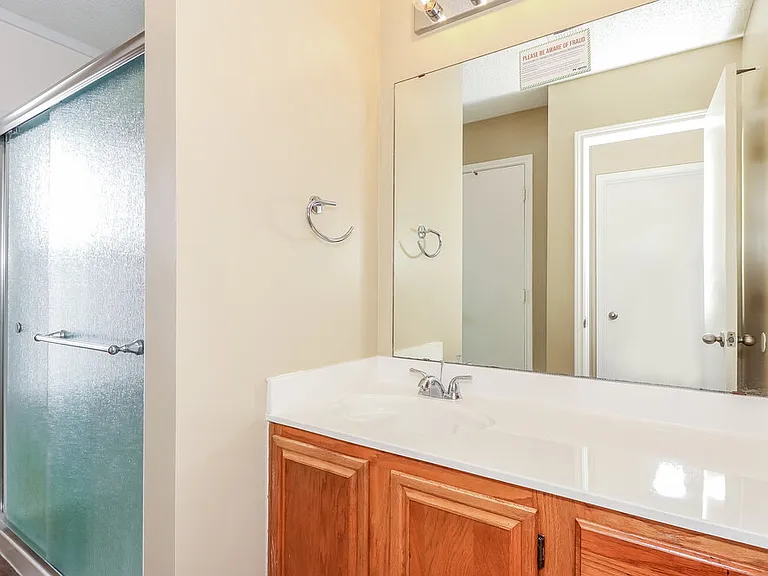 6309 Brookmont Ct — Photo 10