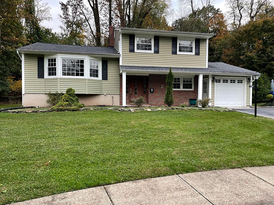 387 Wakefield Dr. Metuchen NJ 08840