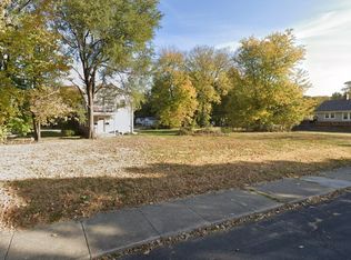 1402 N Broadway St, Peoria, IL