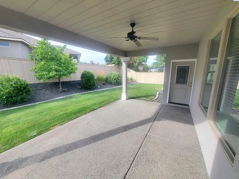 1290 N Oklahoma Pl — Photo 7
