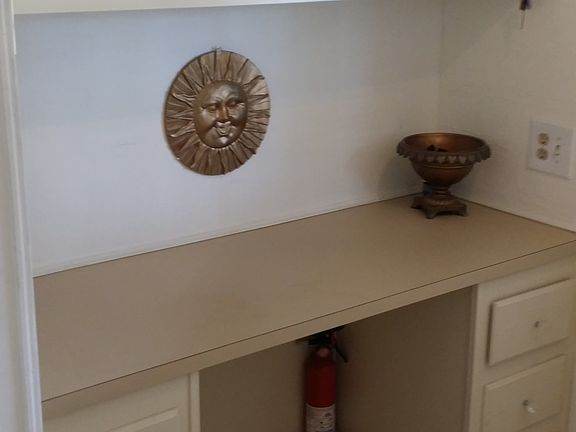 Entry - Foyer - Desk space