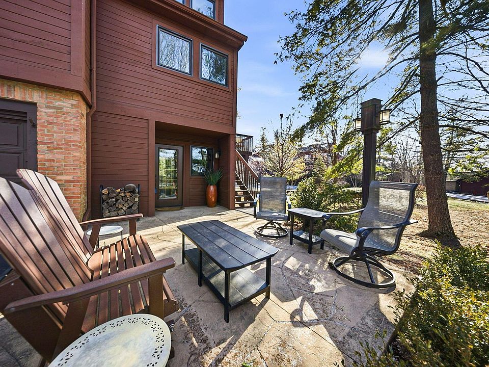 1st image of 487 Beachside Dr