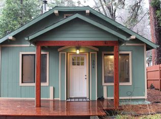 304 Ackley Ave, Mount Shasta, CA 96067