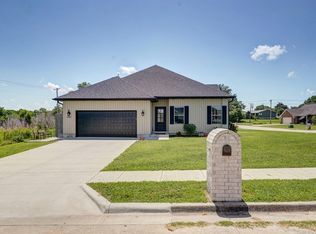 1240 E Keeling Pl, Bolivar, MO 65613