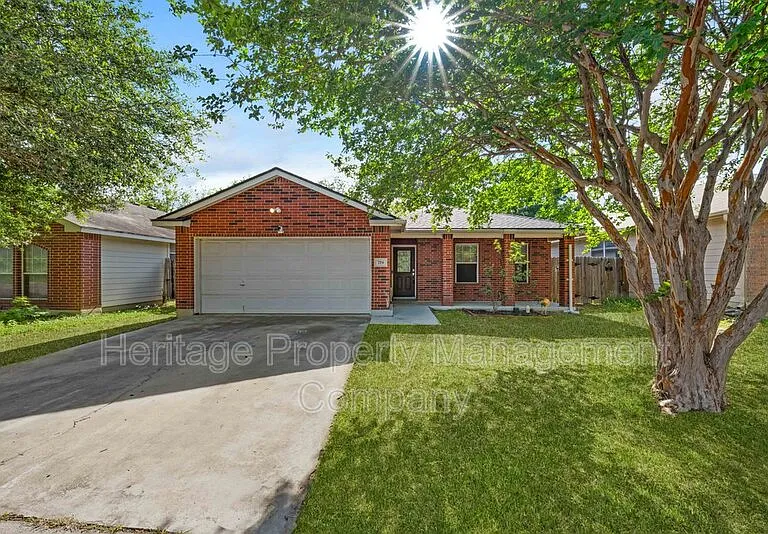 719 Eagle Trl — Photo 33