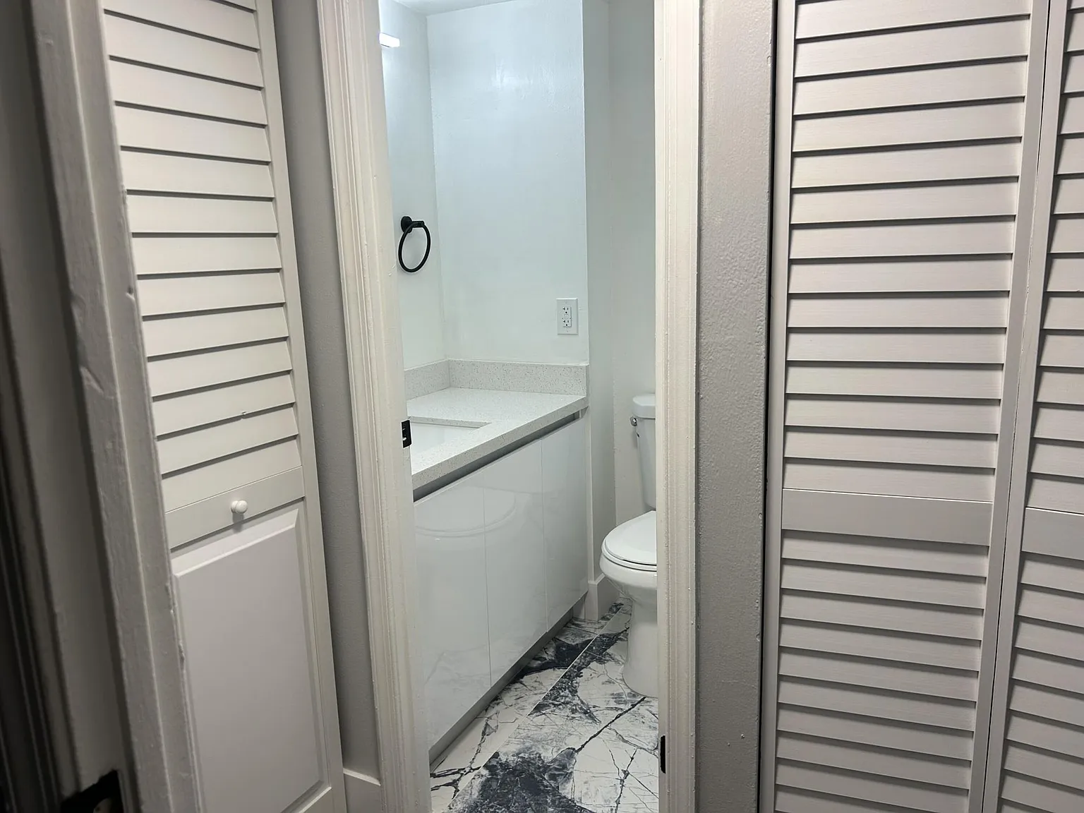 1 bed, 1.5 bath, $1,925 — Photo 4